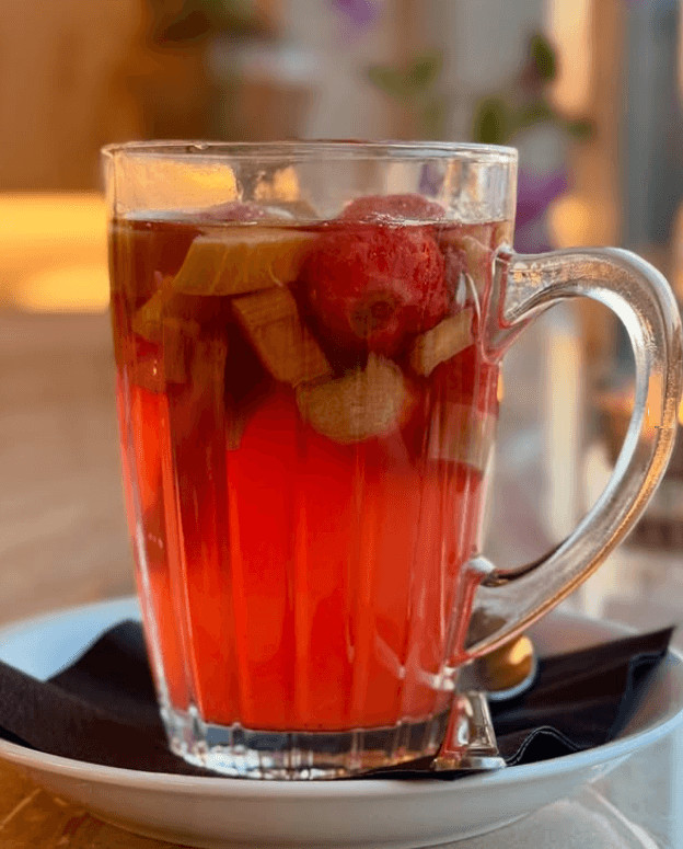 Kompot z rabarbaru i truskawek